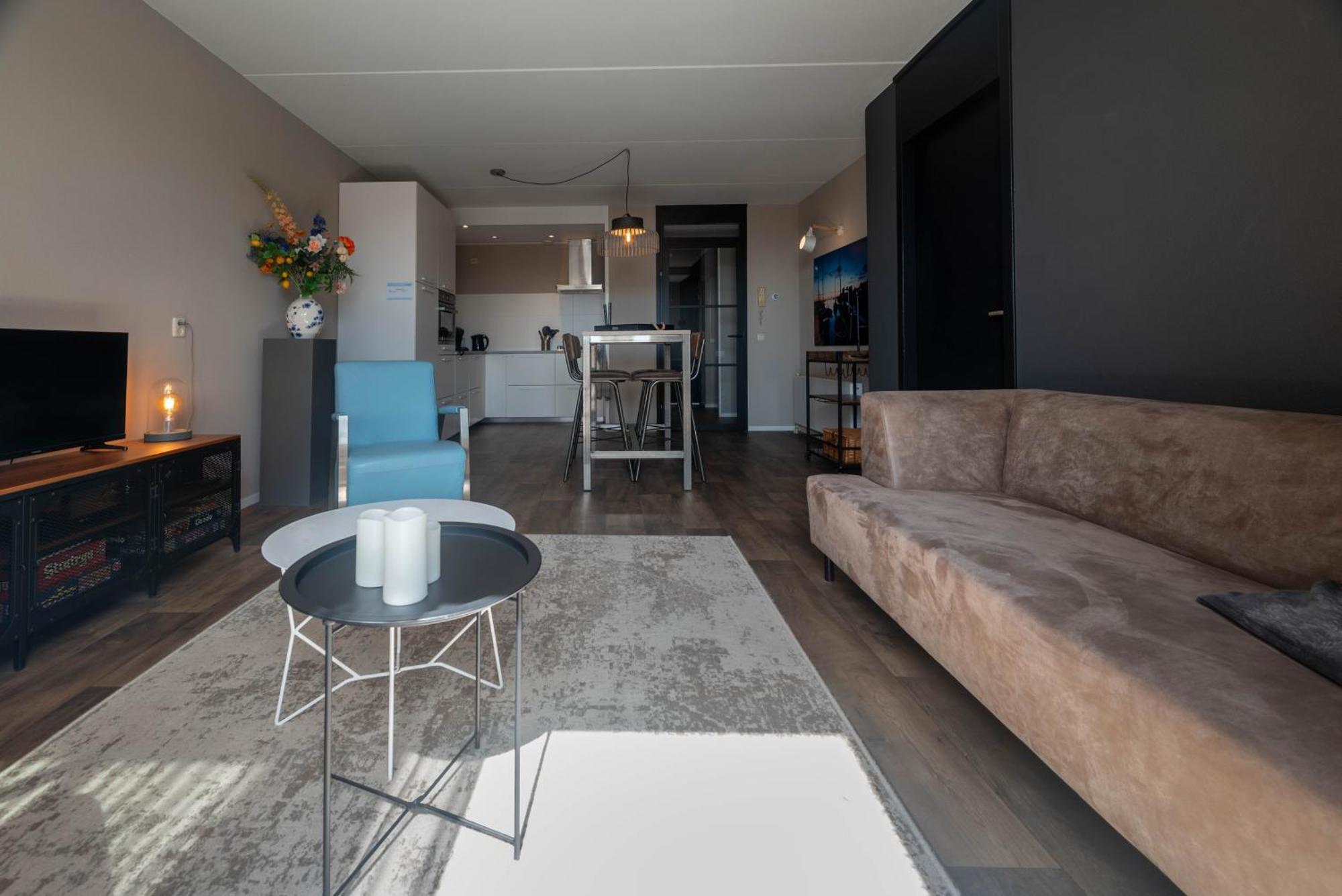 Zuiderzeestate 35, Prachtig Appartement Aan Het Ijsselmeer Makkum Exterior foto