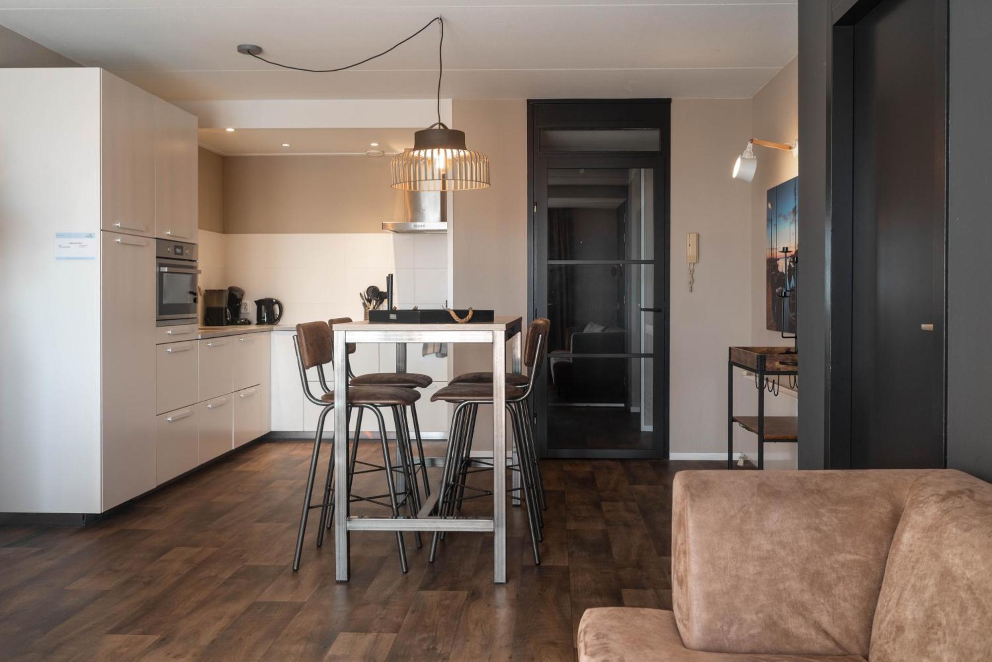 Zuiderzeestate 35, Prachtig Appartement Aan Het Ijsselmeer Makkum Exterior foto
