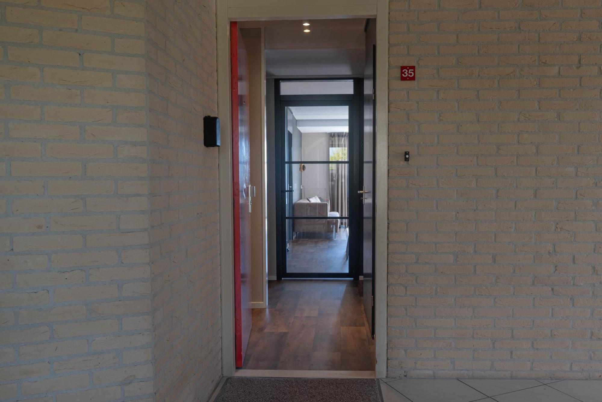 Zuiderzeestate 35, Prachtig Appartement Aan Het Ijsselmeer Makkum Exterior foto