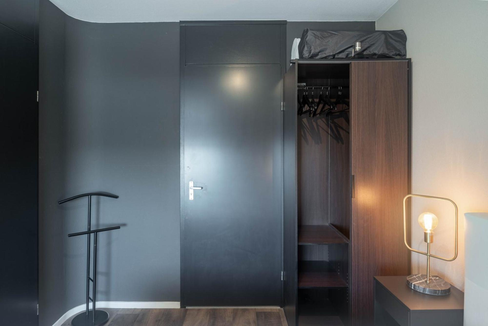 Zuiderzeestate 35, Prachtig Appartement Aan Het Ijsselmeer Makkum Exterior foto