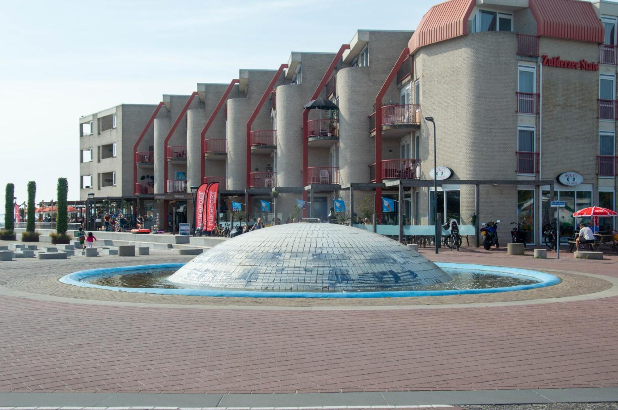 Zuiderzeestate 35, Prachtig Appartement Aan Het Ijsselmeer Makkum Exterior foto