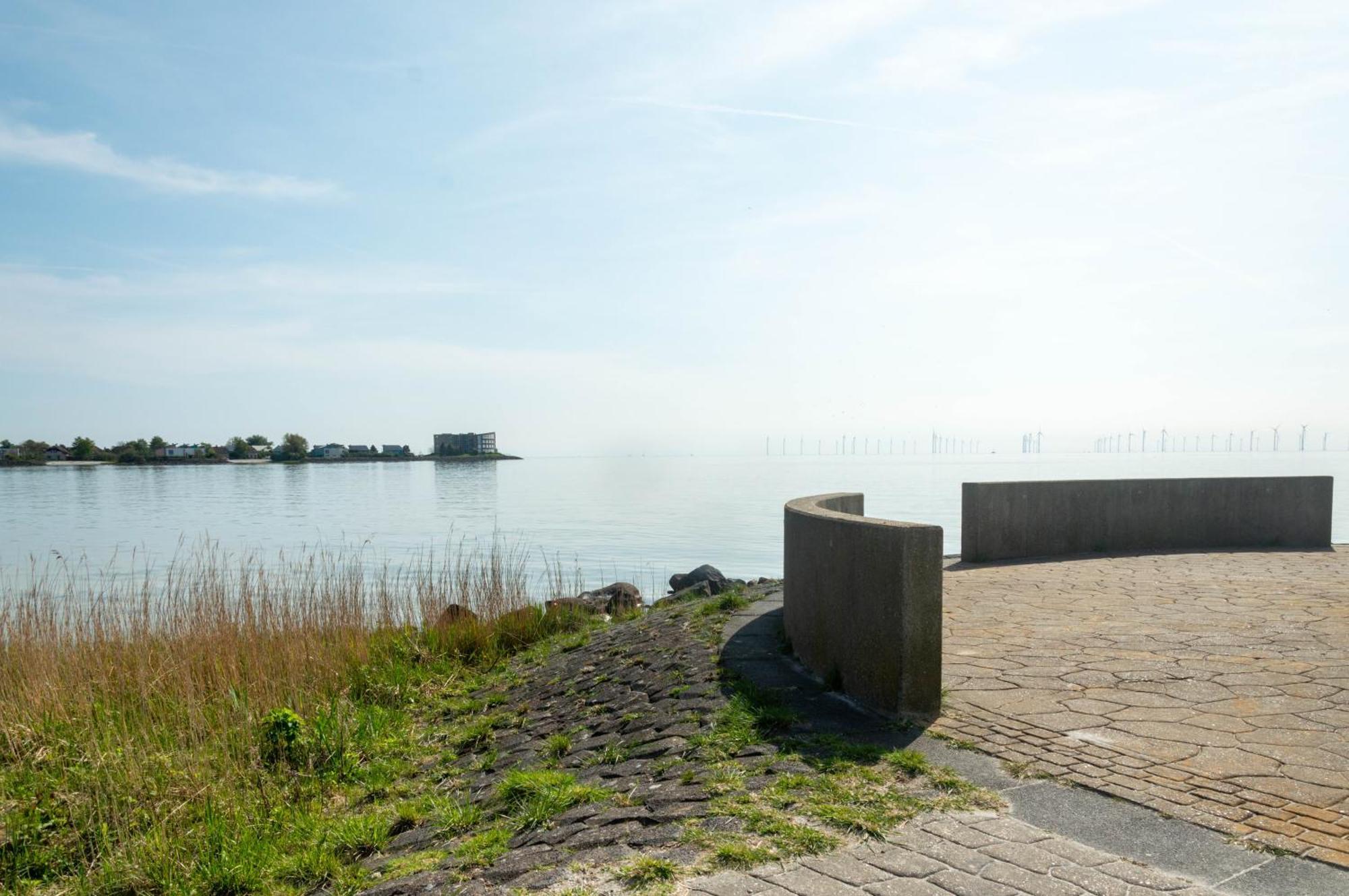 Zuiderzeestate 35, Prachtig Appartement Aan Het Ijsselmeer Makkum Exterior foto